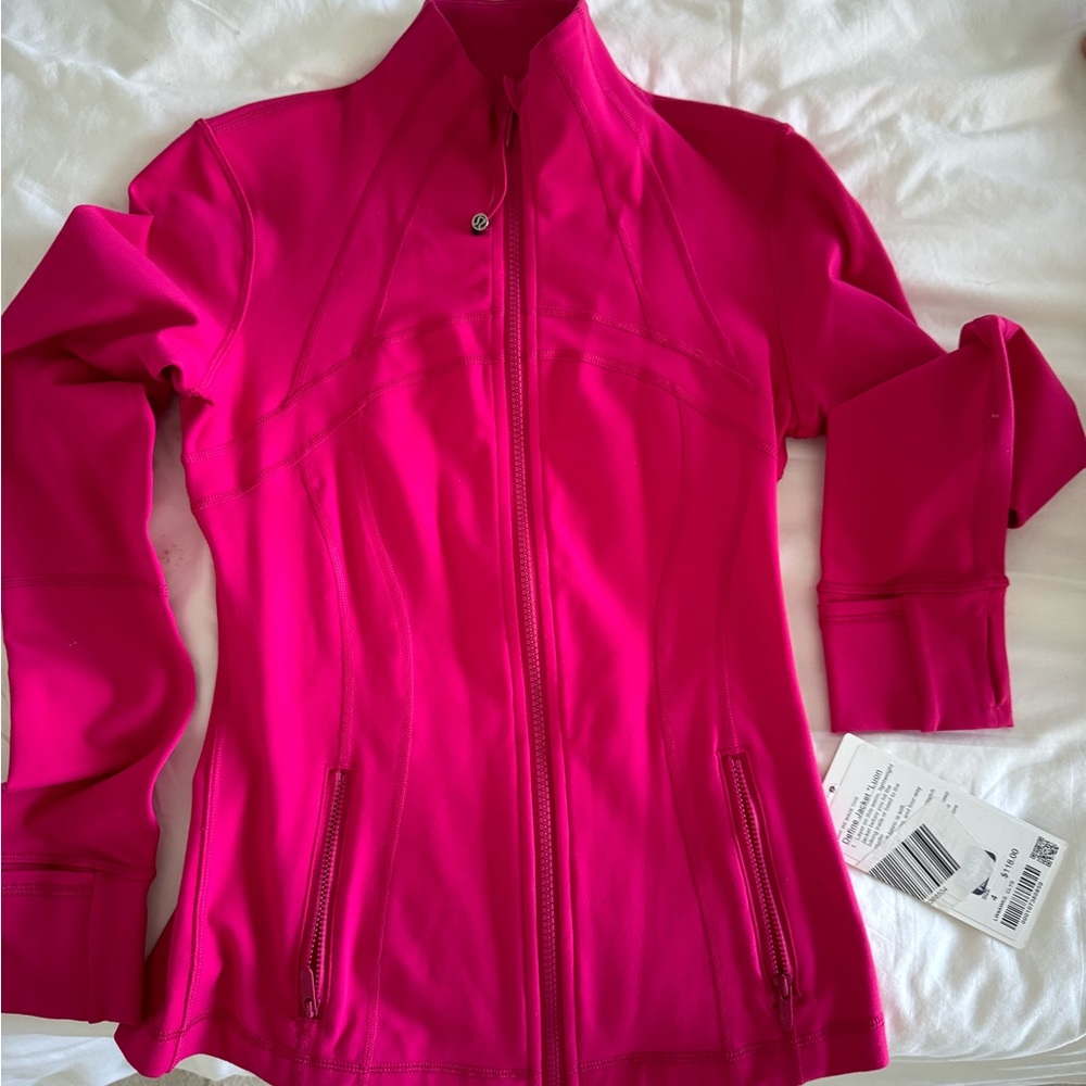 NWT Lululemon Define Jacket Luon size 4 Calypso Pink *Rare*